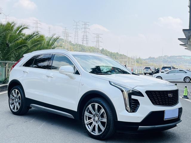 Cadillac XT4