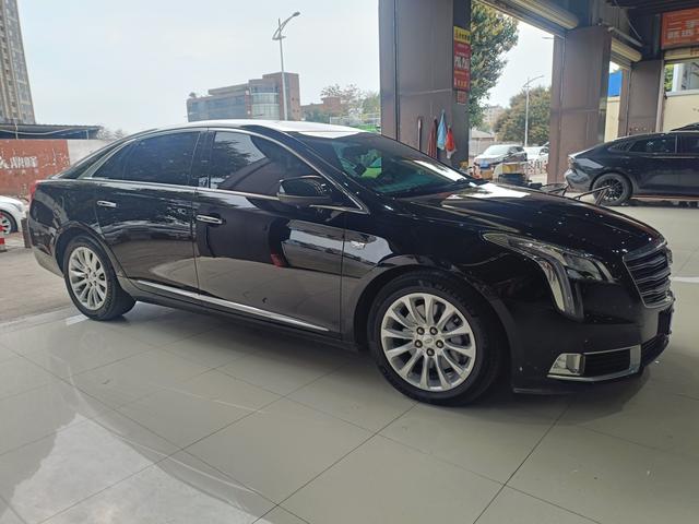 Cadillac XTS