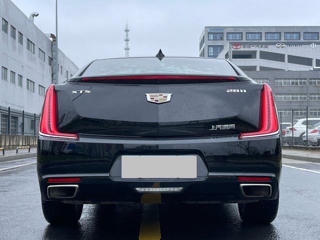 Cadillac XTS