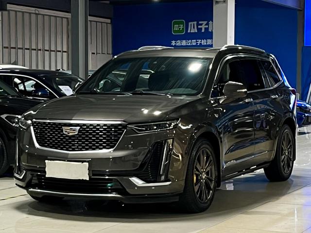 Cadillac XT6