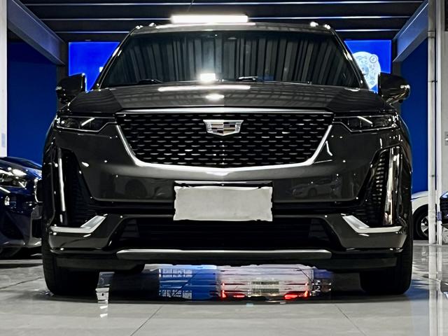 Cadillac XT6