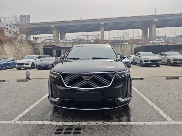 Cadillac XT6