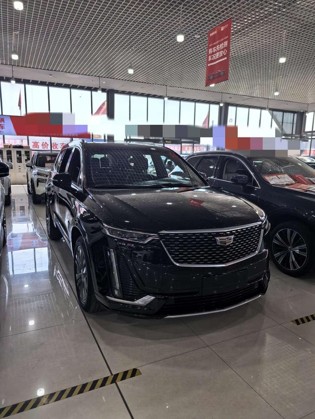 Cadillac XT6