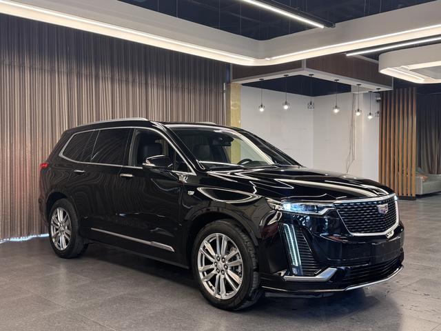 Cadillac XT6