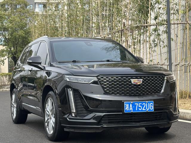 Cadillac XT6