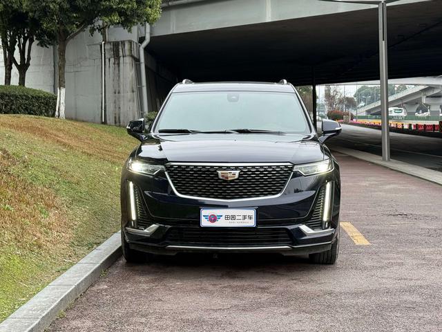 Cadillac XT6