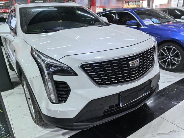 Cadillac XT4