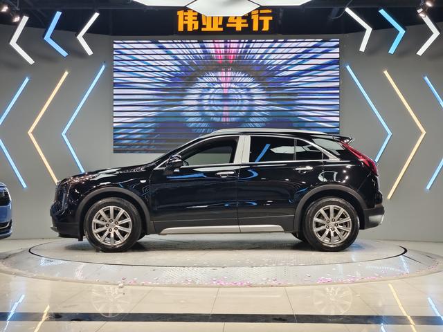 Cadillac XT4