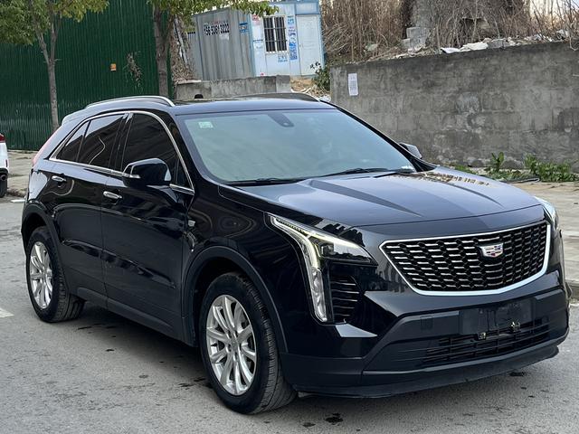 Cadillac XT4