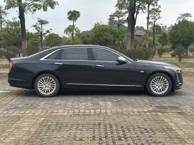 Cadillac CT6