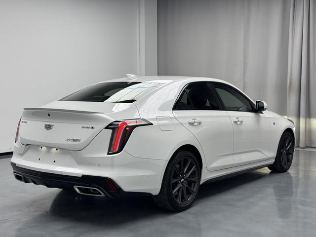 Cadillac CT4