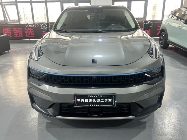 Lynk & Co 05