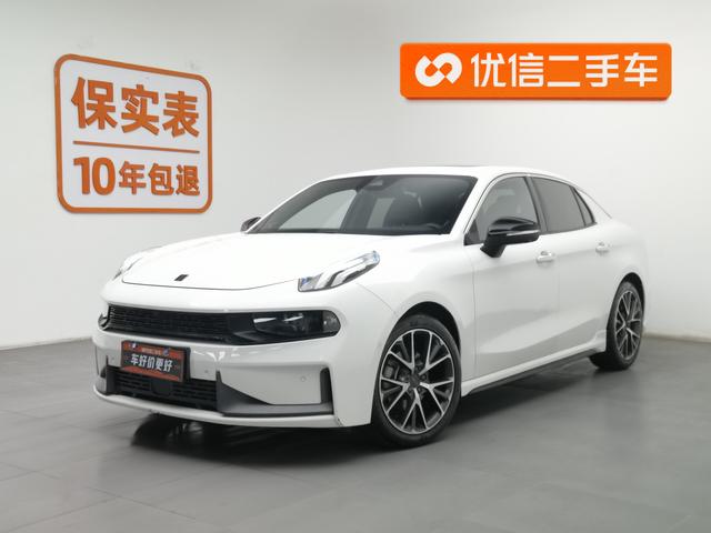 Lynk & Co 03