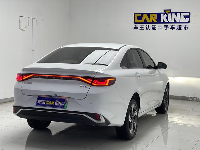 Geely Emgrand L HiP