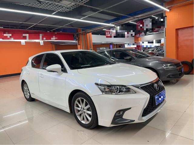 Lexus CT