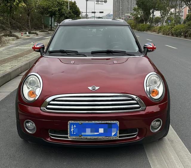 MINI CLUBMAN