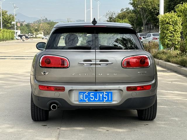 MINI CLUBMAN