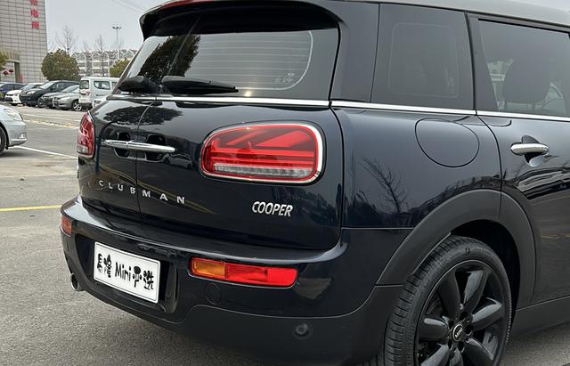 MINI CLUBMAN