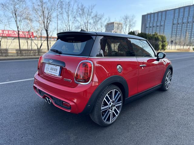 MINI MINI