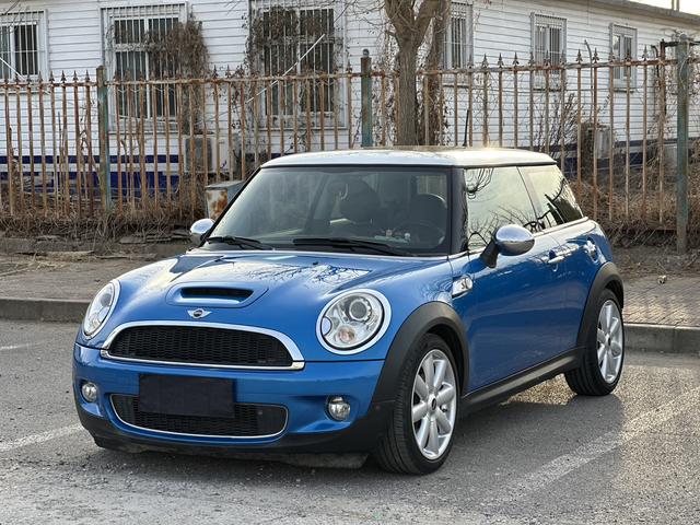 MINI MINI