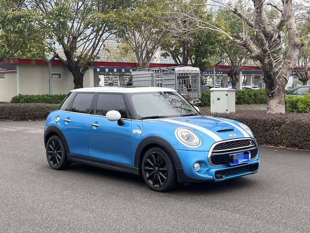 MINI MINI