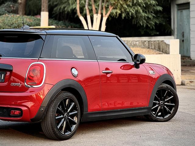 MINI MINI