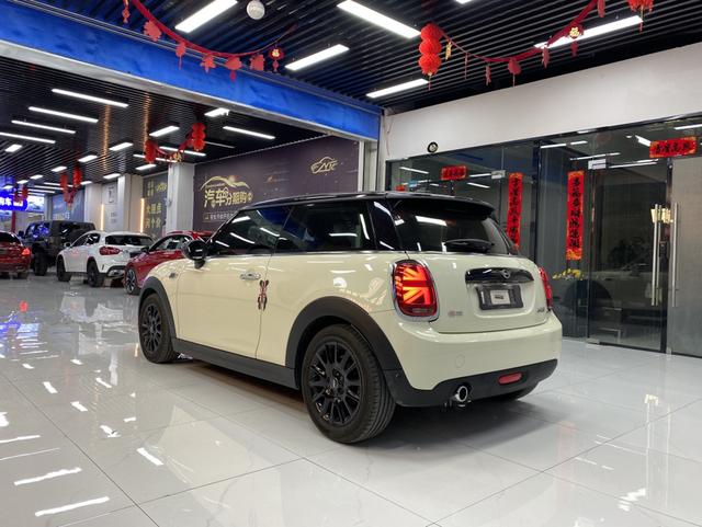 MINI MINI