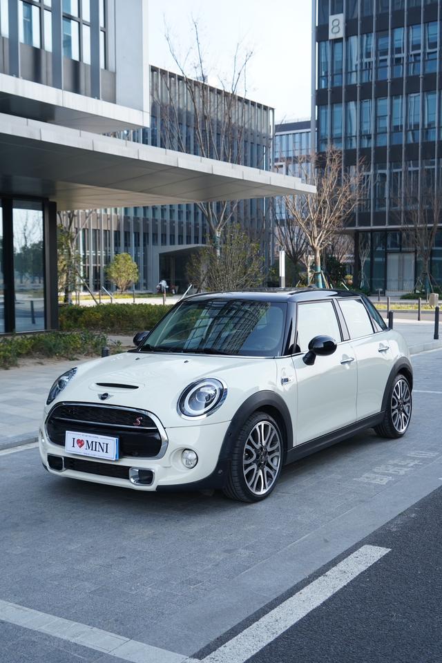 MINI MINI