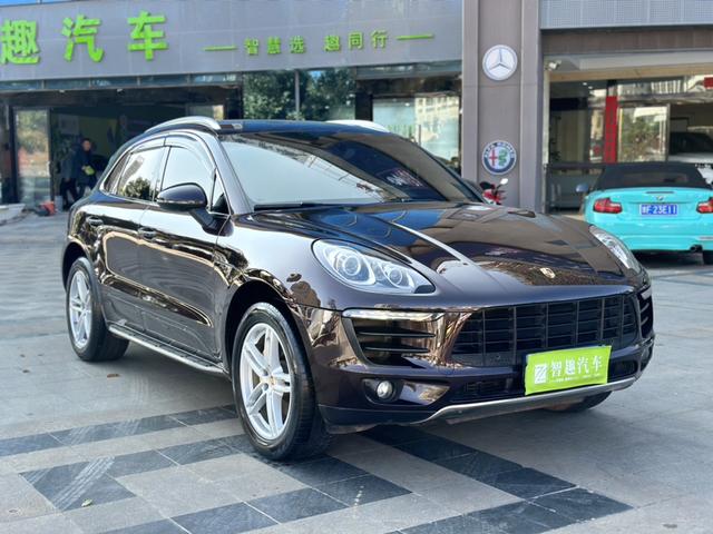 Porsche Macan