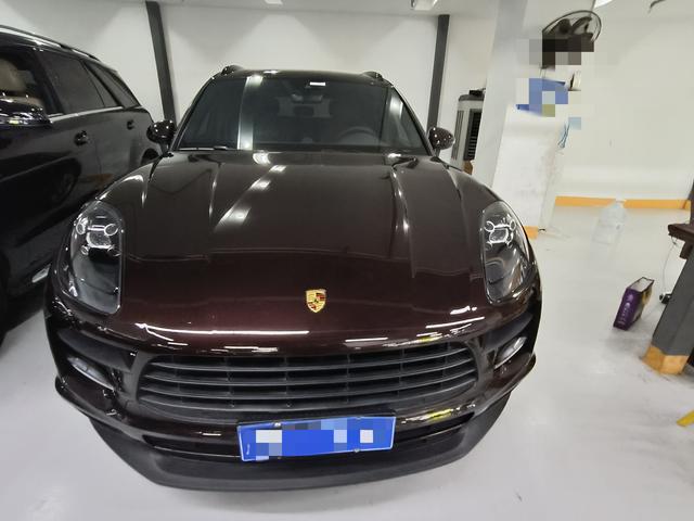 Porsche Macan