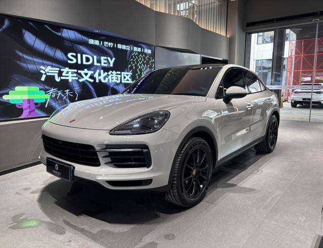 Porsche Cayenne Coupe