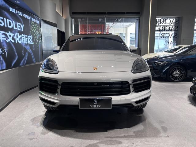 Porsche Cayenne Coupe