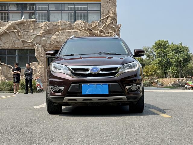 BYD S7