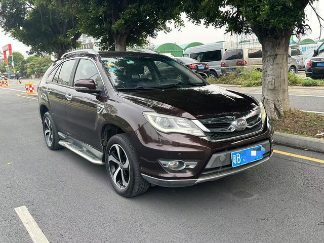 BYD S7