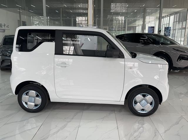 Geely Panda