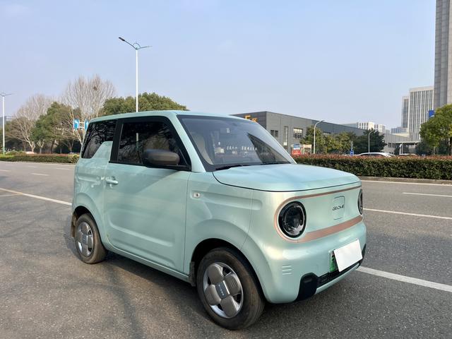 Geely Panda