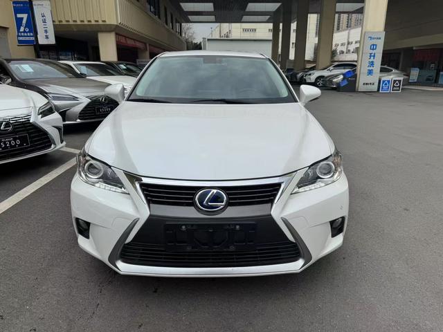 Lexus CT