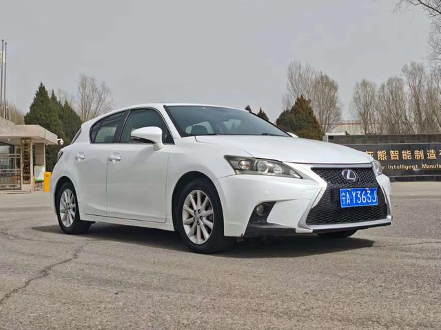 Lexus CT