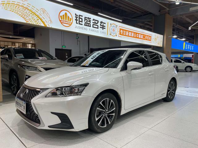 Lexus CT