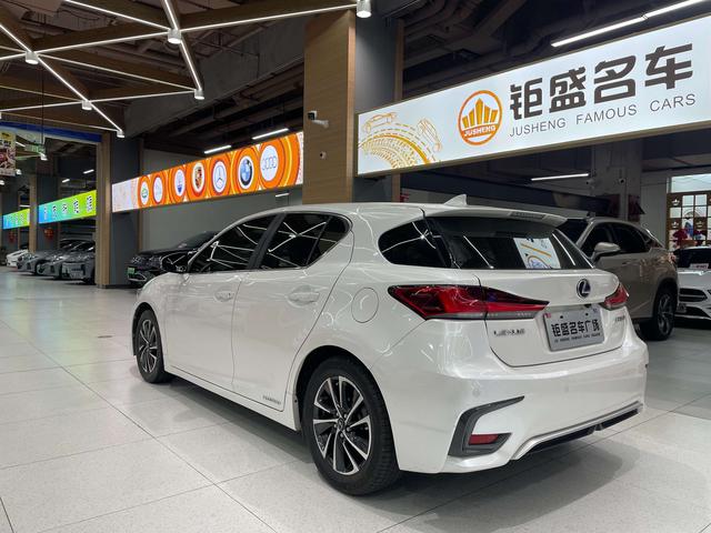 Lexus CT