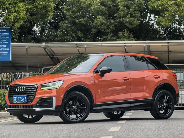 Audi Q2L