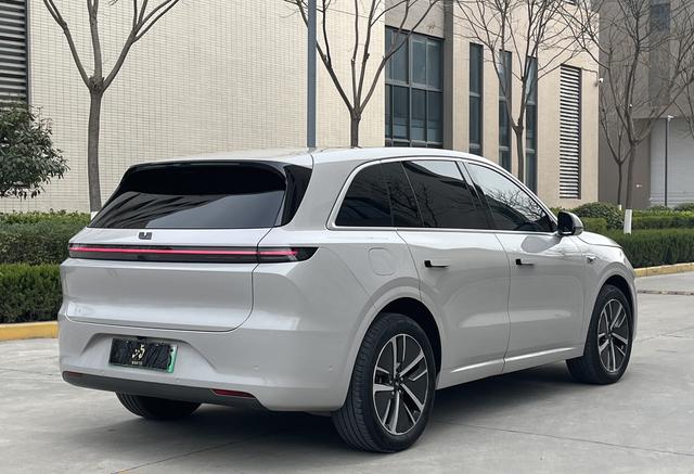 Lixiang L6