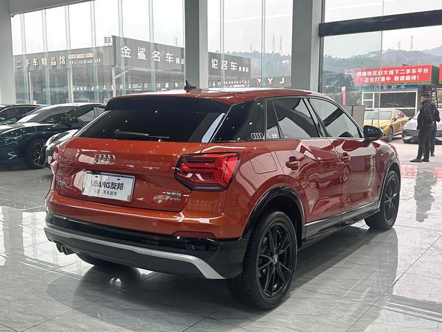 Audi Q2L