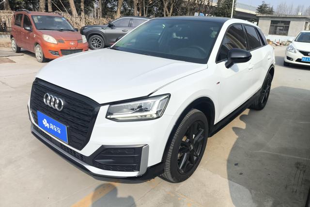 Audi Q2L