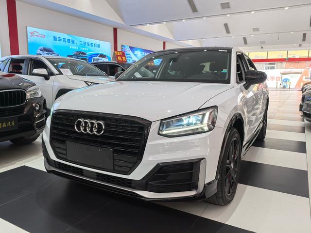 Audi Q2L