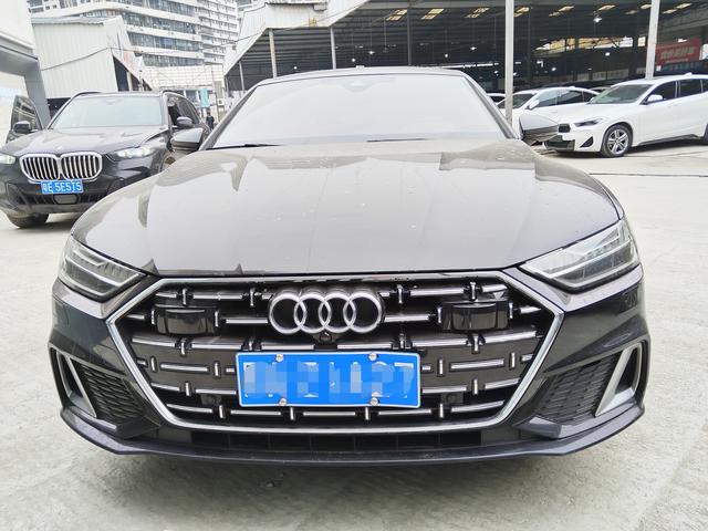 Audi A7L