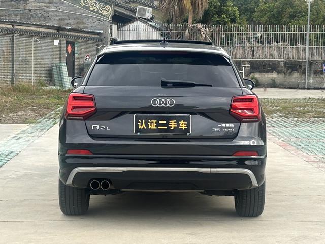 Audi Q2L