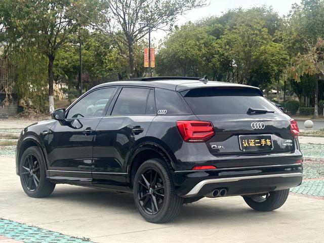 Audi Q2L