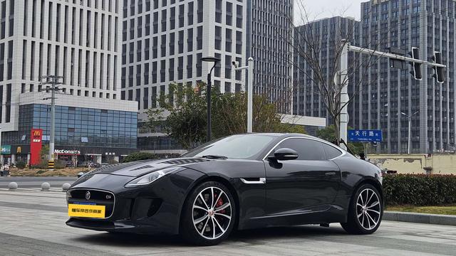 Jaguar F-TYPE