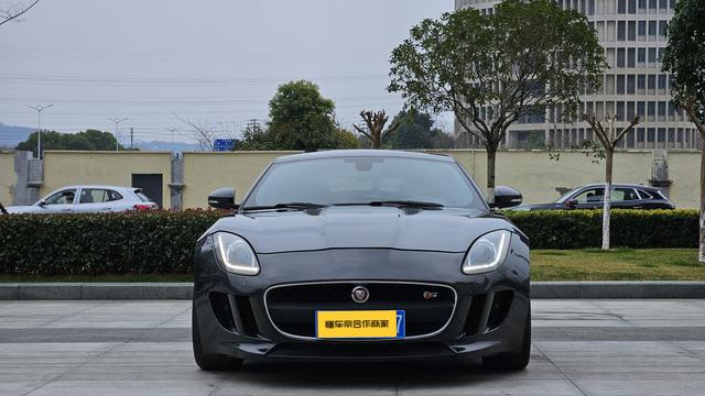 Jaguar F-TYPE